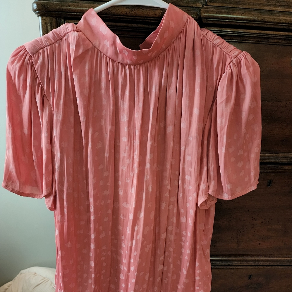 Button back blouse